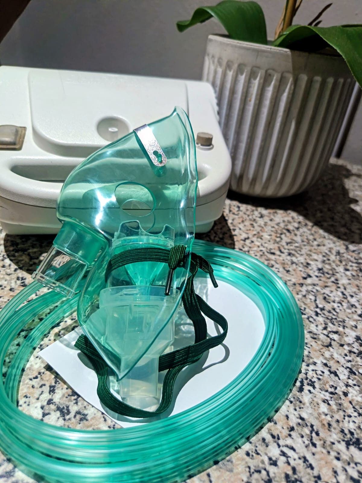 Nebulisation therapy station